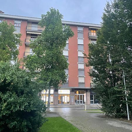 La Casetta Sui Tetti Алба Екстериор снимка